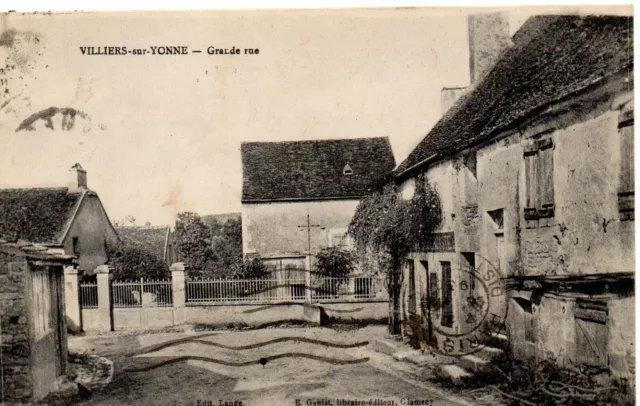 CPA de VILLIERS sur YONNE (58 Nièvre), Grande rue, années 1920