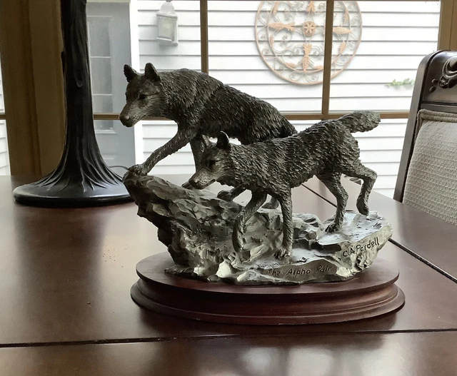 C. A. Pardell Legends sculpture “The Alpha Pair”