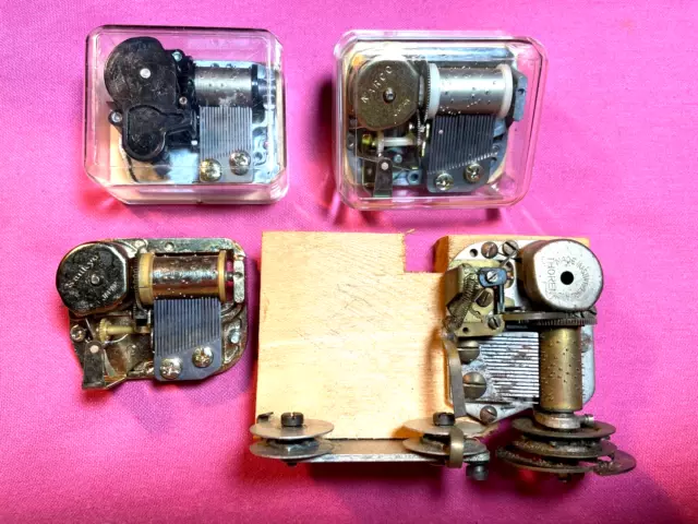 Lot Of 4 Small Vintage Music Boxes 2 Sankyo, 1 Narco, 1 Thorens From Old Cuckoo