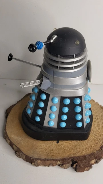 Figurine Doctor Who Dalek Saucer Pilot 5.75'' - Terry Nation 1963 - Édition 2012