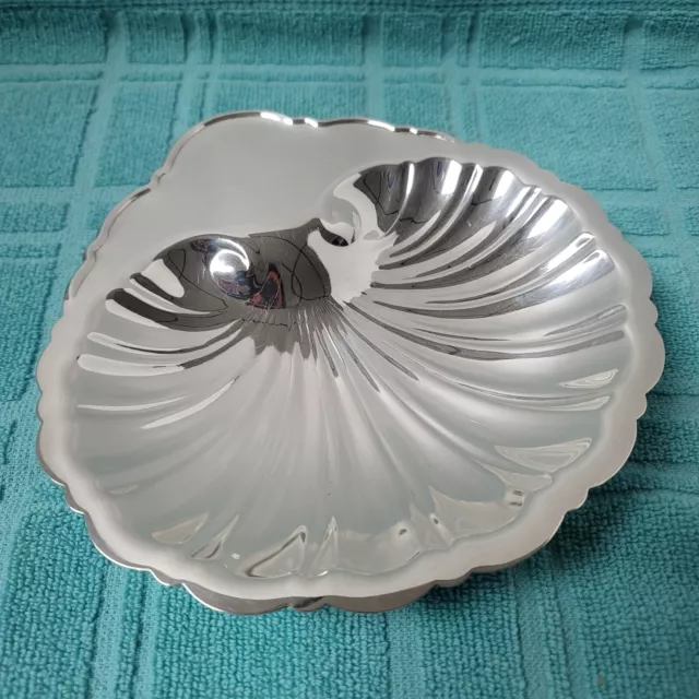 VINTAGE Silver Plate Ray E Dodge Clam Shell Tray Dish Bowl 7"