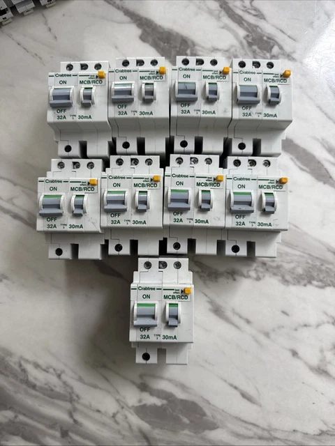 Équipements professionnels CRABTREE 32 30 mA 6FSR32/30B RCBO 1 Pole Type B B32 2