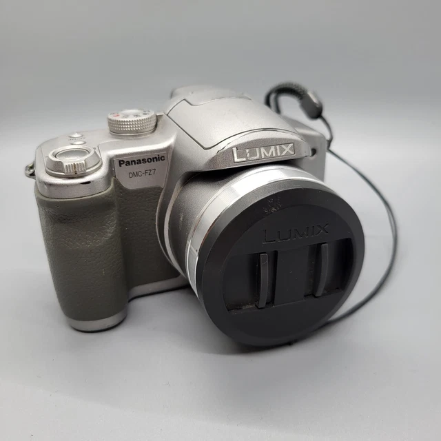 Panasonic Lumix DMC-FZ7 6.0MP Compact Digital Bridge Camera Silver Tested