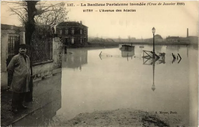 CPA AK VITRY L'Avenue des Acacias (672123)