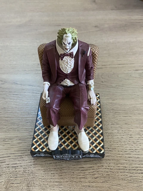 BEETLEJUICE Shrunken Head Bobble Head Hot Topic Exclusive Collectible Horror New