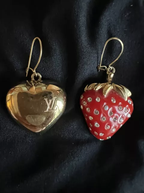 LOUIS VUITTON Earrings LV Heart Fall in Love M00463 Hoop Gold GP authentic