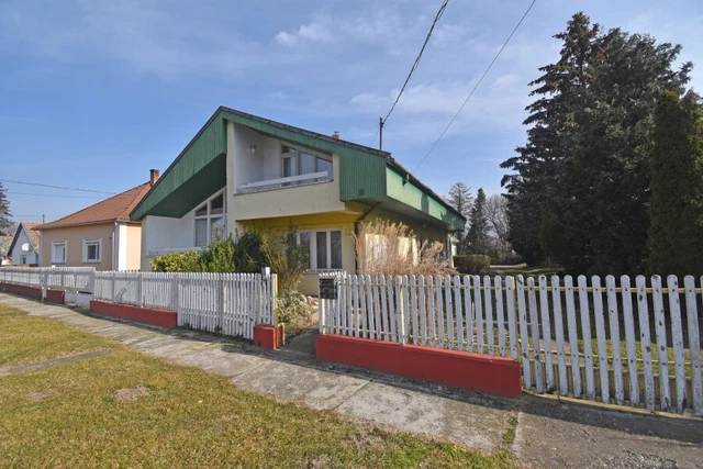 Renoviertes Haus in ruhigem Dorf in der Nähe Kaposvár zu verkaufen