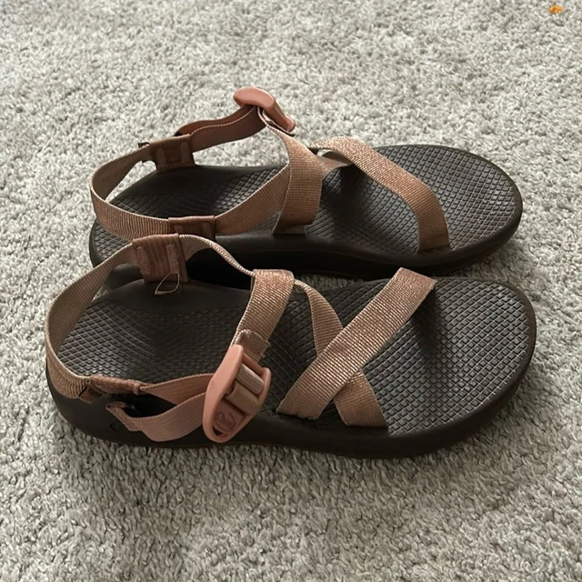 asic tennis shoes womens