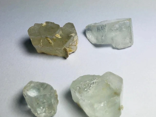 FANCY DEEP あかるい GREENISH YELLOW 0.400ct PS