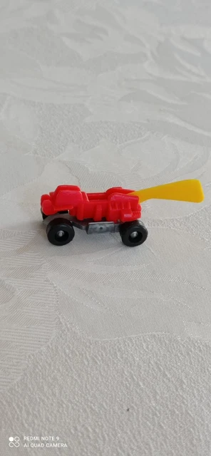 Figurine KINDER ancien MONTABLE