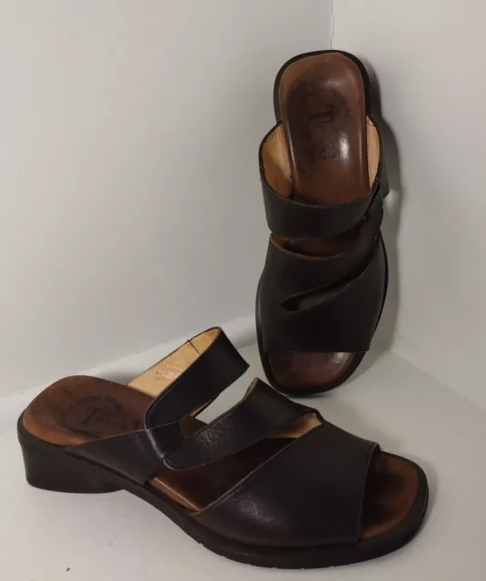 THINK! Slide Sandals Brown Leather Open Toe Leather Womens Size EUR 38 Italy