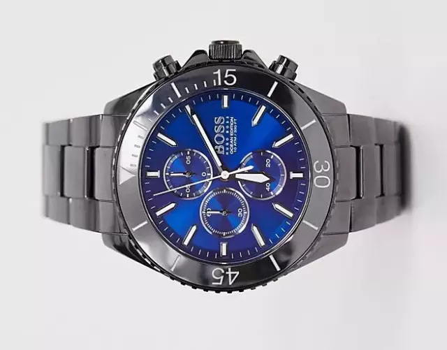 MONTRE Homme HUGO BOSS. Océan édition. avec Chrono. et Date. 399,00 € NEUF 2