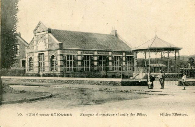 SEISY SOUS ETIOLLES Card Music Kiosk and Holiday Room