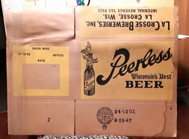 1947 PEERLESS Wisconsin's Best BEER CASE BOX La Crosse WIS. ELF GNOME Unused