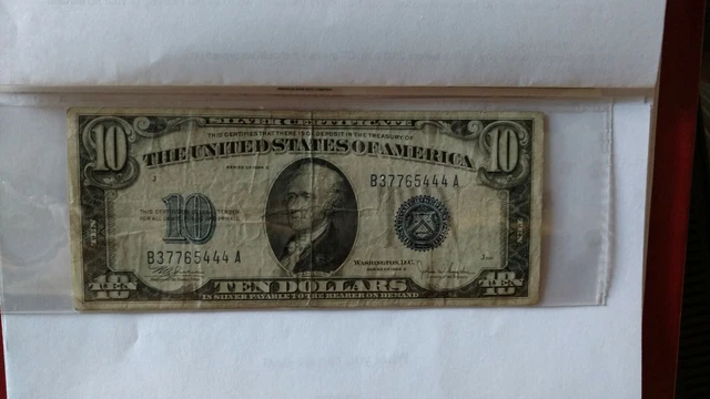 Fr.1704 1934 C $10 Silver Certificate  in Extra Fine Condition  Blue Seal. Error