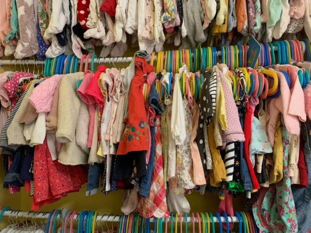 Pacchetto di vestiti grandi per bambine 3-6 mesi joblot all'ingrosso 20 articoli