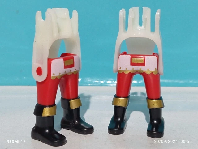 Pièces Détachées Playmobil - 2 Jambes Rouges Avec Bottes Noires Dorées - Soldat Mousquetaire - Occasion