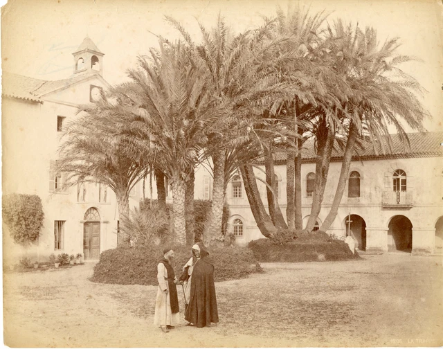 Algérie, Intérieur de maison mauresque Vintage albumen print. Tirage albumin eBa