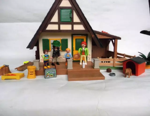 PLAYMOBIL Forsthaus mit Tierpflegestation 4207