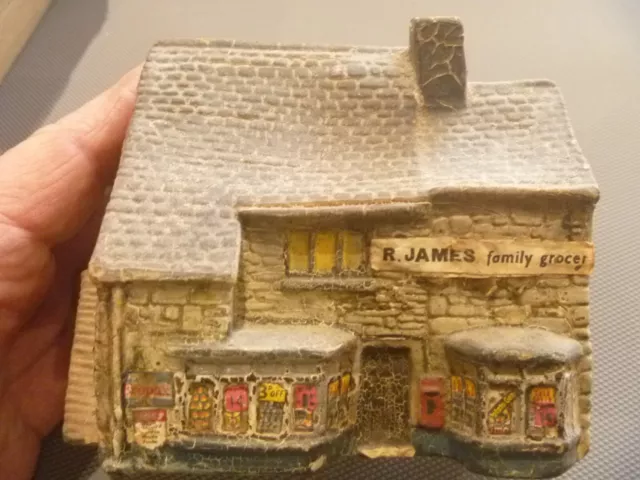 Vintage Triang Spot On Smaller Cotswold Series R James Grocers Shop