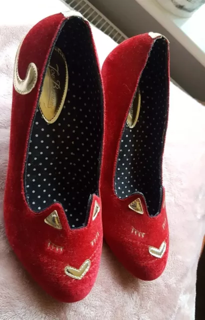 Joe browns best sale cat court shoes