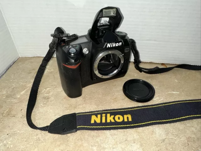 NIKON D D70 6.1MP Digital SLR Camera Black (Body Only) + Battery TESTED