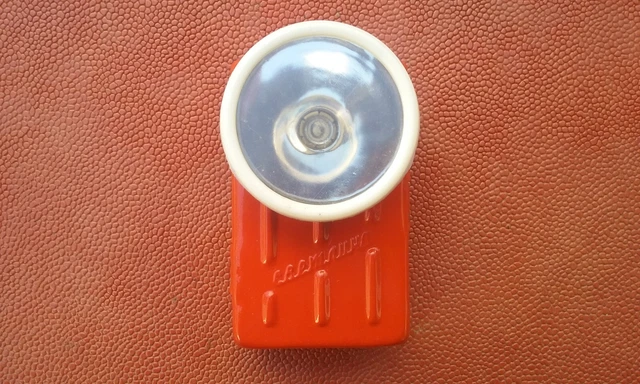 Phare Miracle Saft Leclanché safety flashlight 1980 Japan - Vintage Man