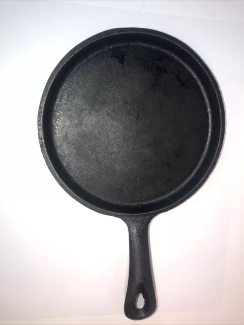 Small Shallow 6.25 Inch Unbranded Cast Iron Skillet / Griddle - Preowned