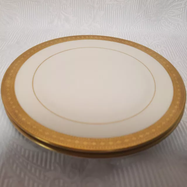 Syracuse China Old Ivory Bracelet - 2 Bread Plates 6 1/4” Very Minimal Wear
