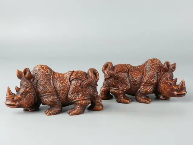 Chinese Exquisite Hand-carved rhinoceros Boxwood statue a pair