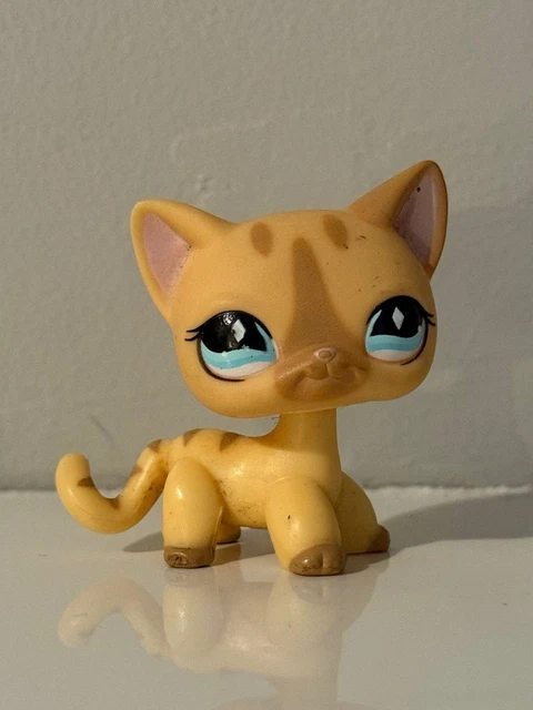 Authentic Littlest Pet Shop #886 Shorthair cat cream striped diamond