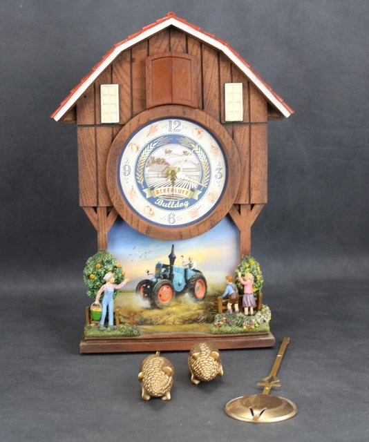 Orologio a cucù ""Bulldog aria agricola"" alimentato a batteria anni 50/60