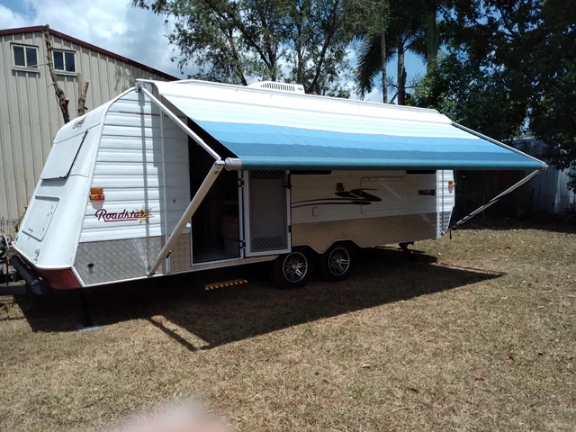 1995 Roadstar Voyager 2000 Caravan