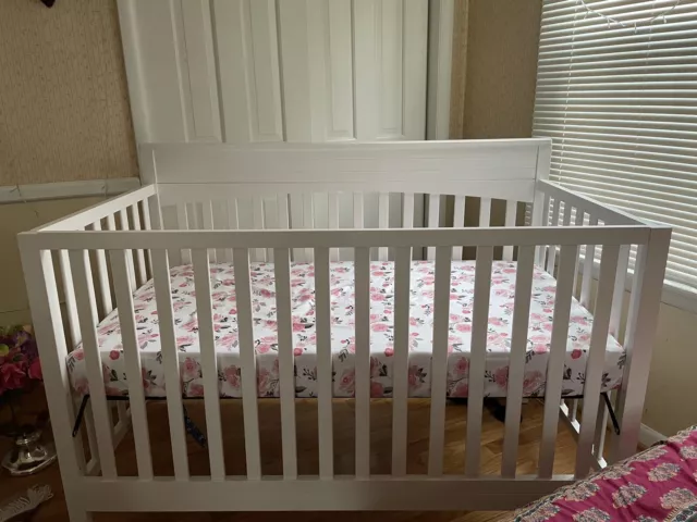 Oxford Baby Harper 4-in-1 Convertible Crib,