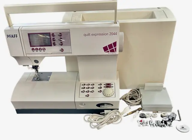 PFAFF Quilt Expressions 2044 ~  Sewing Machine