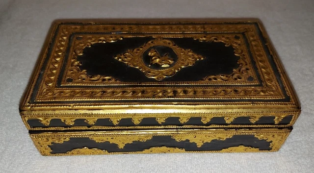 Vintage Burmese Burma Gold And Black Finished Laquer Box