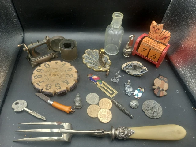 Fond De Tiroi Lot Bibelots Brocante Petits Objets  Insolite Divers