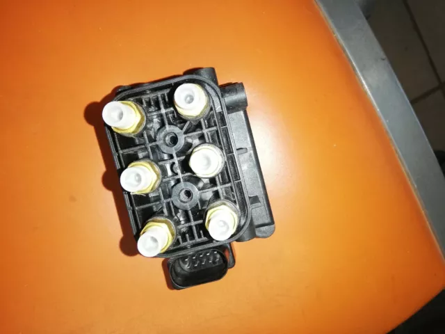 gruppo valvole compressore sospensioni ad aria porsche panamera 970