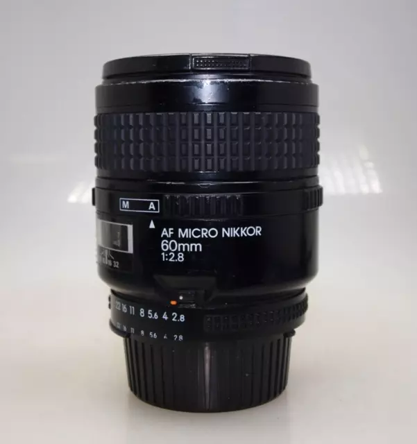 NIKON AF MICRO NIKKOR 60mm 1: 2,8 Objektiv