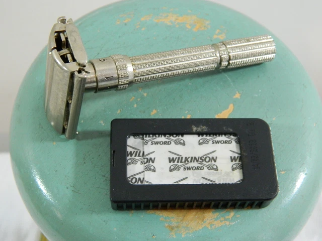 Vintage L4 1966 Gillette Double Adjustable 1-9 Safety Razor TTO USA Wilkinson