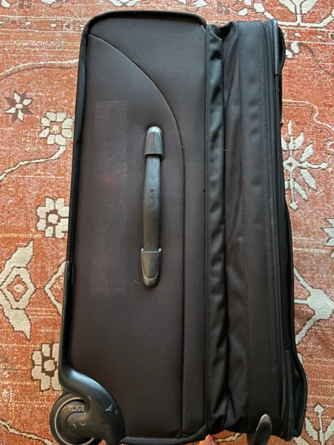 Tumi Alpha 2 Medium Trip Expandable Luggage 26” Suitcase Black 2 Wheeled 22026D4 2
