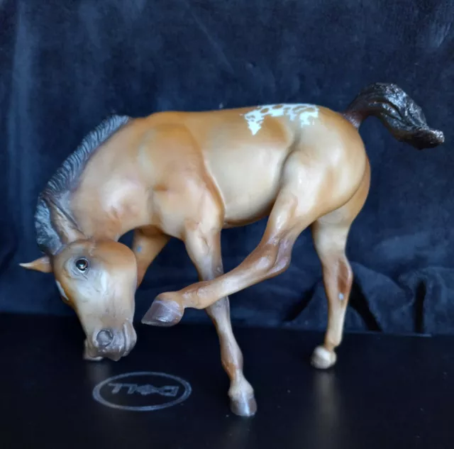 Breyer Traditional Horse -Buttercup Scratching Foal #168