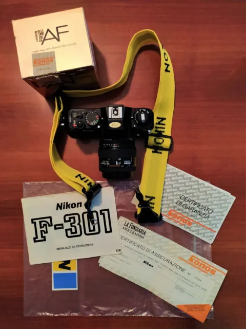 Macchina fotografica e zoom. Nikon