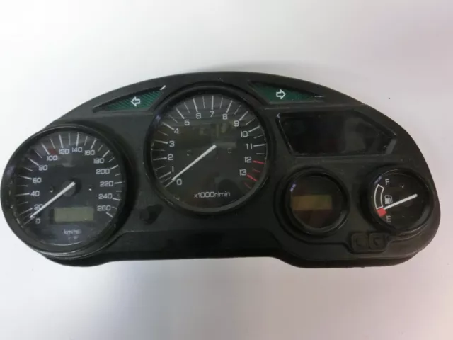 Suzuki GSX 750 F AK 98-06 600 Cockpit Armaturen Instrumente Tacho 22.697 km
