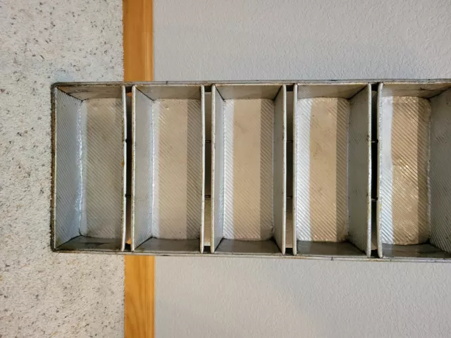 Commercial American Pans Loaf Bread Pan Straped Commercial American Pans Loaf Bread Pan Straped
