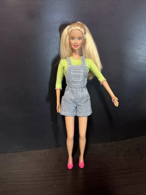 Barbie Doll 2001 Kennel Care w/ Magnet In Hand Blond Hair Earrings