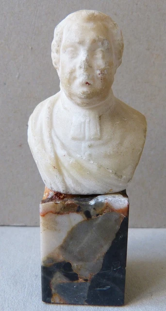Buste d'homme Prince statue  Statuette en albatre 18e siècle