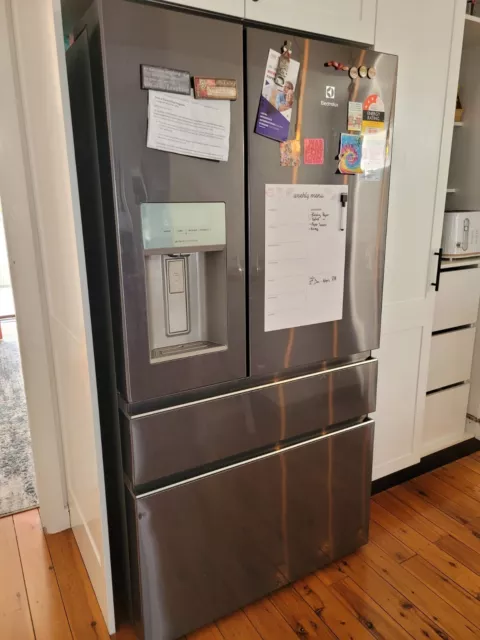 Electrolux 609L French Door Fridge EHE6899BA