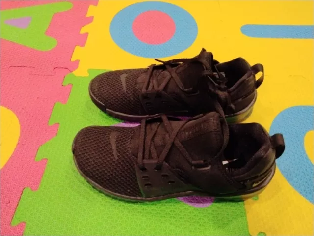 NEW Nike Metcon Mens Size 7 Black Cross Training Shoes walk
