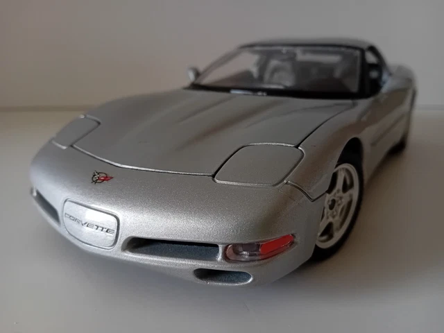 Chevrolet Corvette #72 Le Mans 1972 details